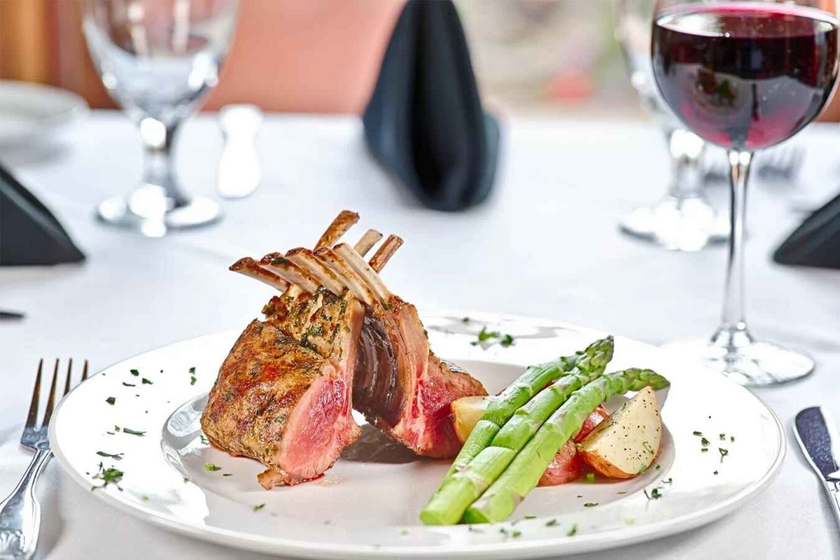Winter wedding catering service